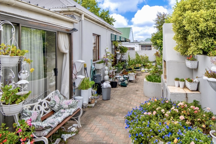 2 Bedroom Property for Sale in King George Park Western Cape